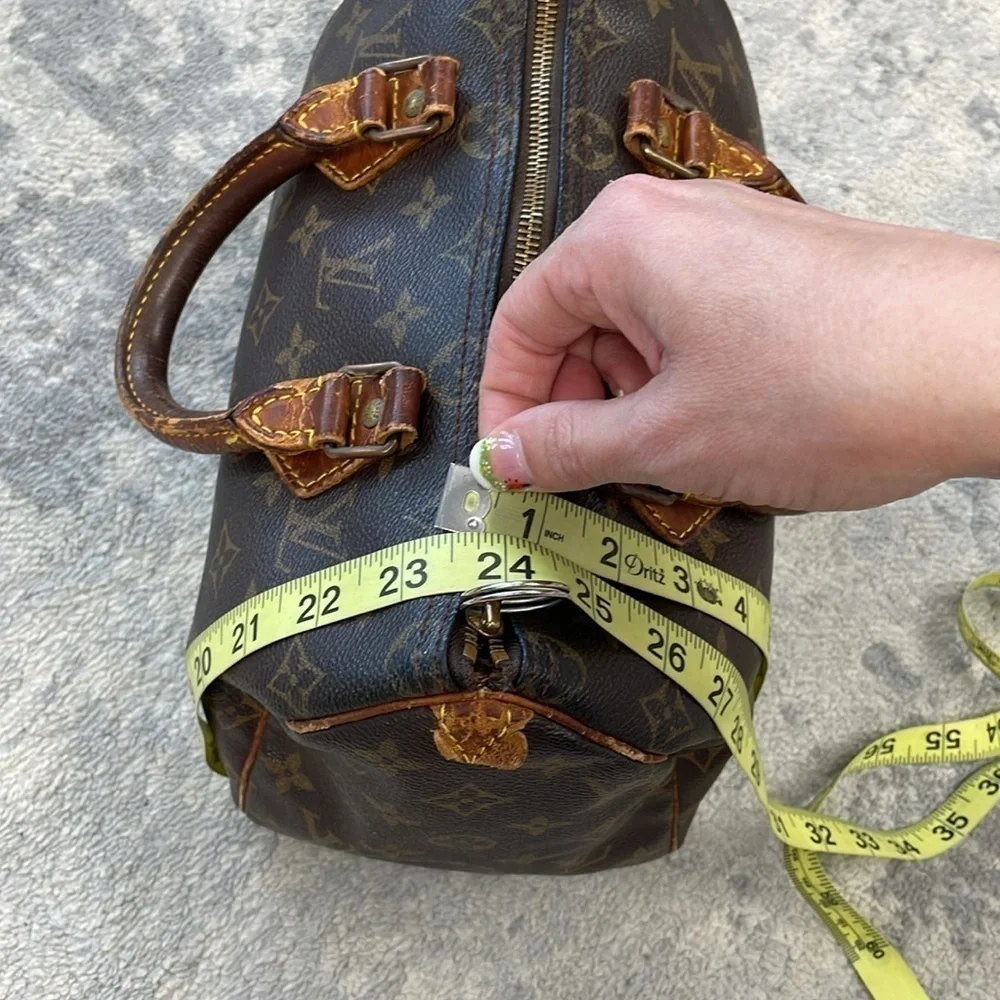 Louis Vuitton Monogram Speedy 25 Hand Bag Classic Designer Brown Tan